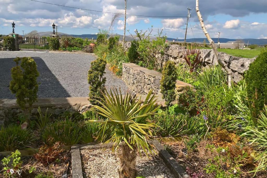 The Burren Art Gallery Built In 1798 Villa Tubber Eksteriør bilde